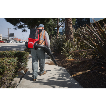 MILWAUKEE MX FUEL™ zádový fukar 4933500236