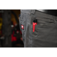 MILWAUKEE Bez­kontaktní detektor napětí NCVD, s rozsahem 50-1000 V AC 4933500160