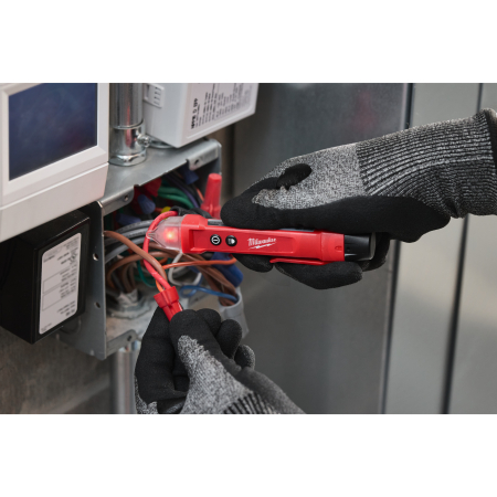 MILWAUKEE Bezkontaktní detektor napětí NCVDF, s rozsahem 50-1000 V AC, LED svícení 4933500161