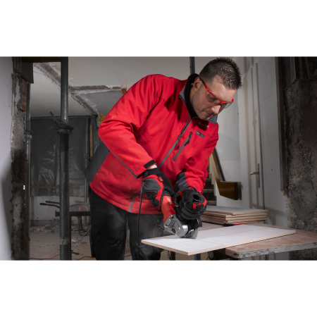 MILWAUKEE 800 W úhlová bruska s bezklíčovým nastavením krytu 4933451213