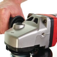 MILWAUKEE 1500 W 125 mm bruska 4933407480