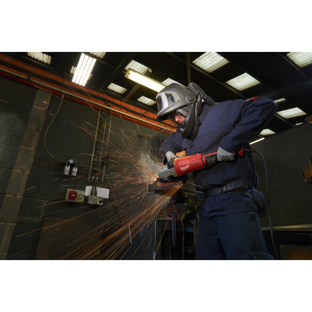 MILWAUKEE 2400W úhlová bruska s brzdou, ochranou proti zpětnému rázu a AVS 4933471463