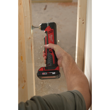 MILWAUKEE M18™ kompaktní pravoúhlá vrtačka 4933427189