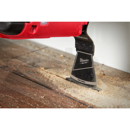 MILWAUKEE široké přesné trojitě broušené nože PRO-CURVE pro řezání čistého dřeva, sádrokartonu a PVC OL HCS 3C HW 64 MM 48851151