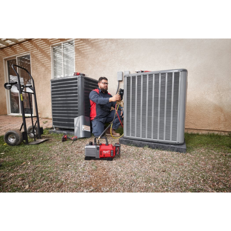 MILWAUKEE M18 FVP5-801 FUEL Akumulátorové vakuové čerpadlo 4933499248