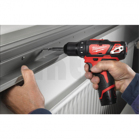 MILWAUKEE M12BDD-202C - M12™ kompaktní vrtačka/šroubovák 4933441915