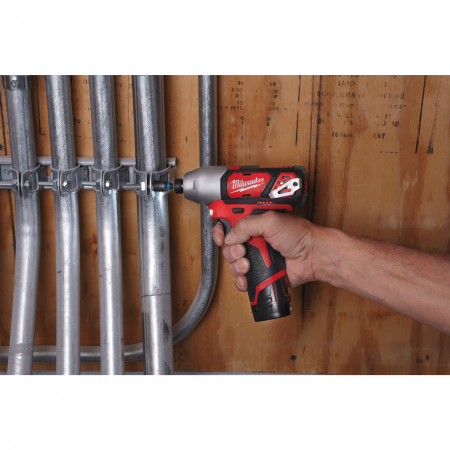 MILWAUKEE M12BID-0 - M12™ ¼″ Hex kompaktní rázový utahovák 4933441955