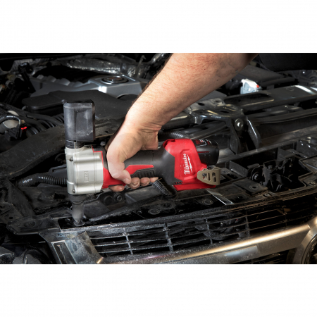 MILWAUKEE M12™ kompaktní nýtovačka 4933464405