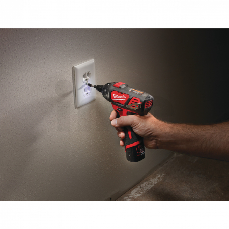 MILWAUKEE M12™ kompaktní jednorychlostní šroubovák 4933447135