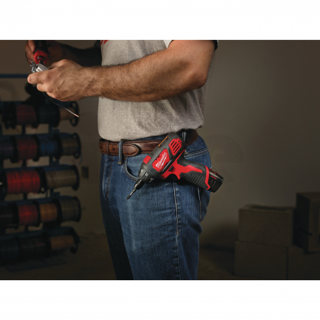 MILWAUKEE M12™ kompaktní jednorychlostní šroubovák 4933447135
