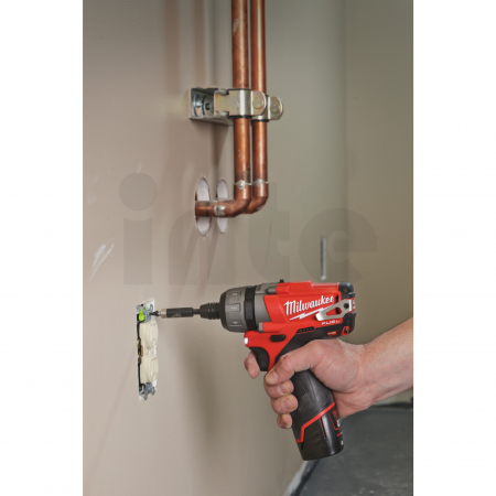 MILWAUKEE M12 FUEL™ kompaktní šroubovák 4933440450