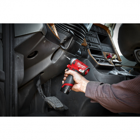 MILWAUKEE M12 FUEL™ kompaktní ¼″ rázový utahovák 4933464611