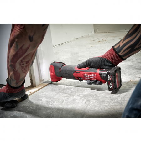 MILWAUKEE M12 FUEL™ multifunkční nářadí 4933472238