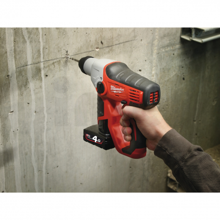 MILWAUKEE M12H-202C - M12™ kompaktní kladivo SDS-plus 4933431340