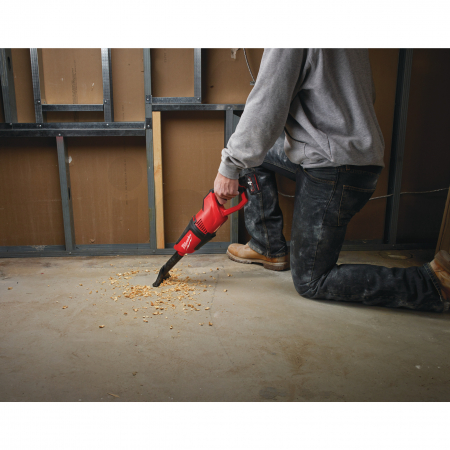 MILWAUKEE M12™ kompaktní tyčový vysavač 4933448390