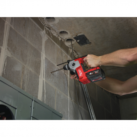 MILWAUKEE M18™ kompaktní 2-režimové kladivo SDS-plus 4933443330