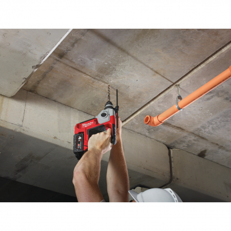 MILWAUKEE M18BH-402C - M18™ kompaktní 2-režimové kladivo SDS-plus 4933443330