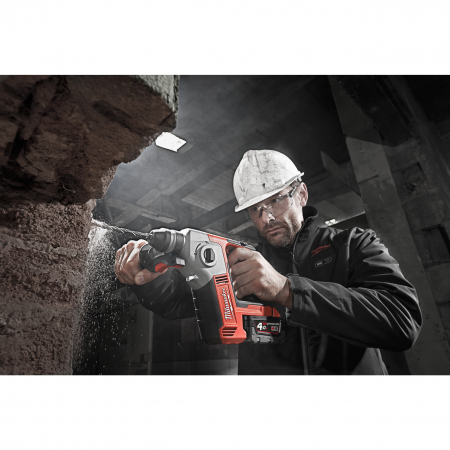 MILWAUKEE M18™ kompaktní 2-režimové kladivo SDS-plus 4933443330