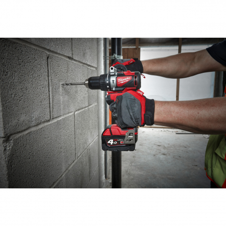 MILWAUKEE M18BLPD2-402X - M18™ bezuhlíková příklepová vrtačka 4933464560