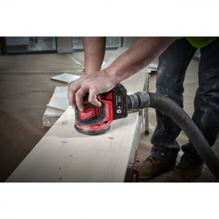 MILWAUKEE M18BOS125-502B - M18™ 125 mm excentrická bruska 4933464229