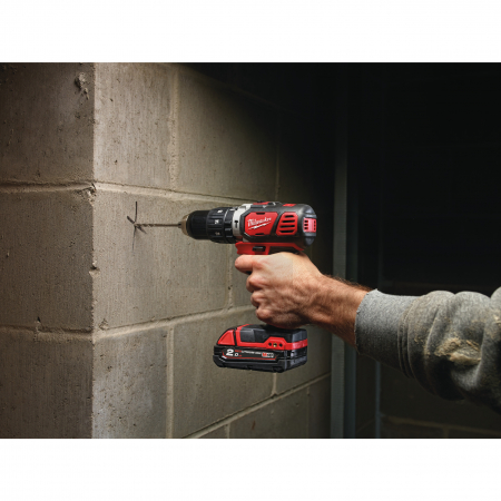 MILWAUKEE M18BPD-202C - M18™ kompaktní příklepová vrtačka 4933443515