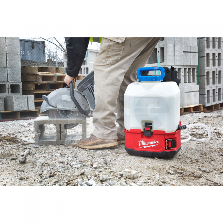 MILWAUKEE M18BPFP-WST - M18™ SWITCH TANK™ 15 l nádrž na vodu 4933464965