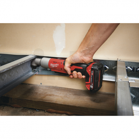 MILWAUKEE M18™ pravoúhlý rázový utahovák 4933447891