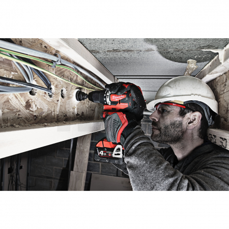 MILWAUKEE M18CBLPD-202C - M18™ kompaktní příklepová bezuhlíková vrtačka 4933464320