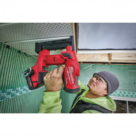 MILWAUKEE M18FNCS18GS-202X - M18 FUEL™ sponkovačka s úzkou korunkou 4933471940