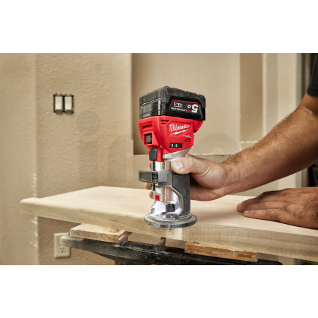 MILWAUKEE M18FTR-0X - M18 FUEL™ horní frézka 4933471604