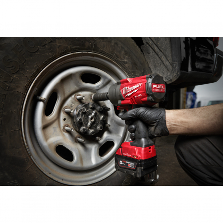 MILWAUKEE M18ONEFHIWF12E-0X - M18 FUEL™ ONE-KEY™ ½″ rázový utahovák s pojistným kroužem a prodlouženým vřetenem 4933478405