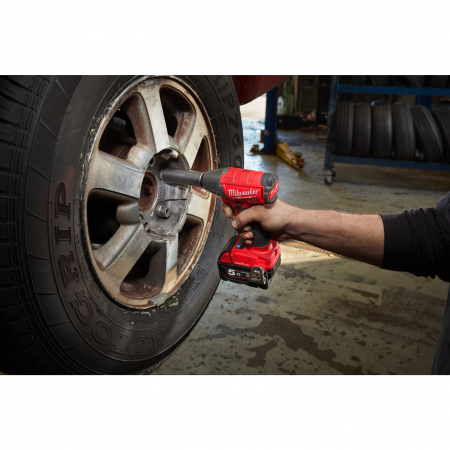 MILWAUKEE M18ONEIWF12-502X - M18 FUEL™ ONE-KEY™ ½″ rázový utahovák s pojistným kroužkem 4933451374