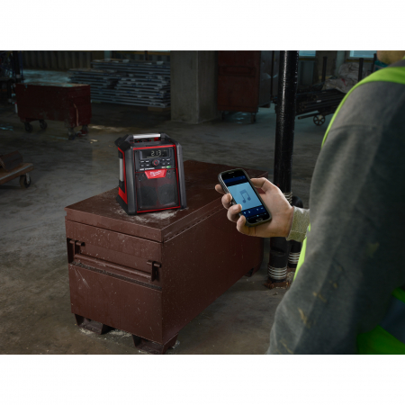 MILWAUKEE M18™ rádio/nabíječka s Bluetooth® 4933446639