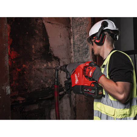 MILWAUKEE M18 FUEL™ 40 mm SDS-Max vrtací a bourací kladivo s ONE-KEY™ 4933493138