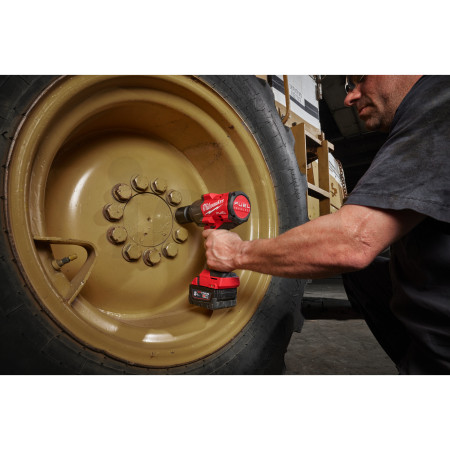 MILWAUKEE M18 FUEL™ ½″ rázový utahovák s vysokým krouticím momentem a pojistným koužkem 4933492783