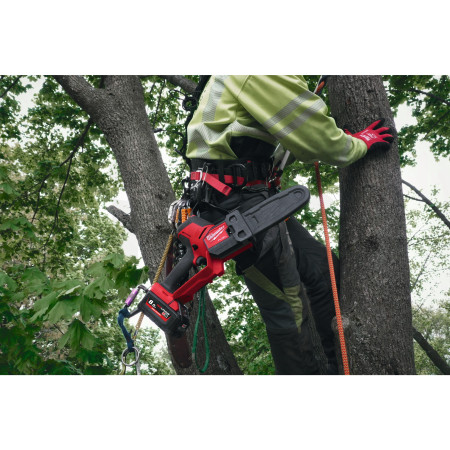 MILWAUKEE M18 FUEL™ HATCHET™ prořezávací pila s lištou 20 cm 4933480119