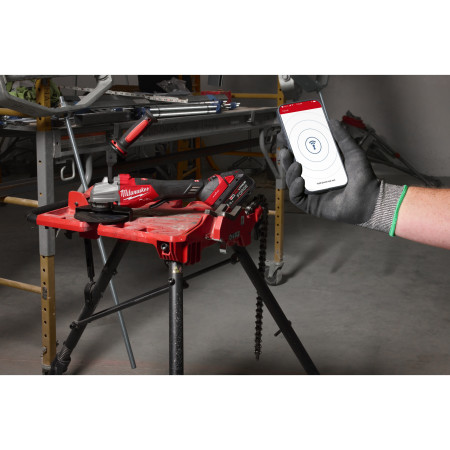 MILWAUKEE M18 FUEL™ vysoce výkonná 125mm úhlová bruska s ONE-KEY™ a kolébkovým spínačem 4933500036