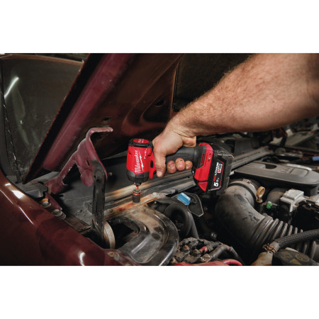 MILWAUKEE M18 FUEL™ ¼″ Hex rázový utahovák 4933479864