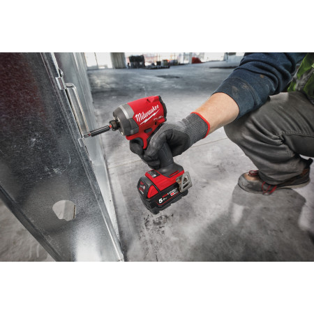 MILWAUKEE M18 FUEL™ ¼″ Hex rázový utahovák 4933479864