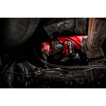 MILWAUKEE M18 FUEL™ ½″ kompaktní rázový utahovák s aretačním čepem 4933478448