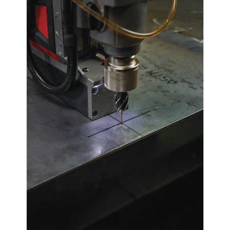 MILWAUKEE M18 FUEL™ magnetická vrtačka s permanentním magnetem 4933459420