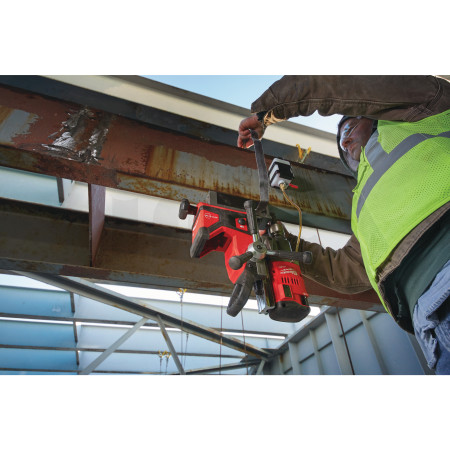 MILWAUKEE M18 FUEL™ magnetická vrtačka s permanentním magnetem 4933459420
