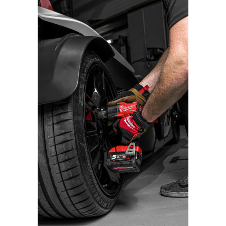 MILWAUKEE M18 FUEL™ ½″ Rázový utahovák s pojistným kroužkem 4933478451
