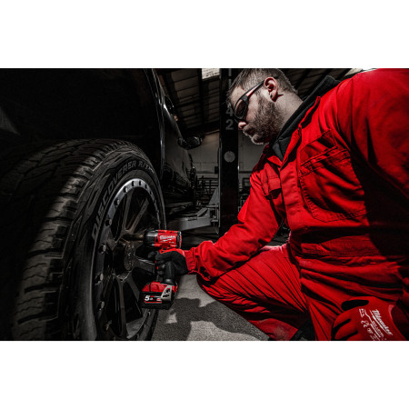 MILWAUKEE M18 FUEL™ ½″ Rázový utahovák s pojistným kroužkem 4933478451