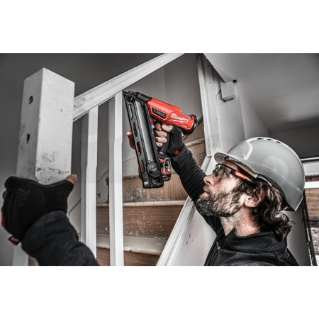 MILWAUKEE M18 FN15GA M18 FUEL™ dokončovací hřebíkovačka 15 GA 4933478091