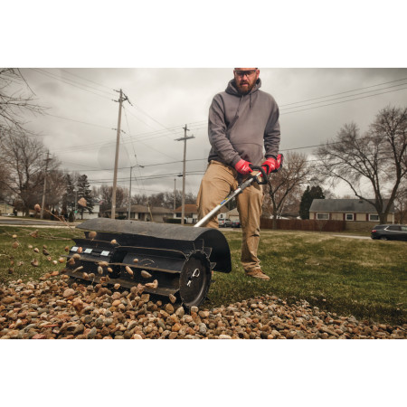 MILWAUKEE M18 FOPH-RBA QUIK-LOK gumový kartáč s krytem 4932479984