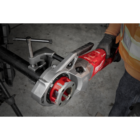 MILWAUKEE M18 FPT114-802C FUEL 1 ¼″ závitořez s technologií ONE-KEY 4933499198