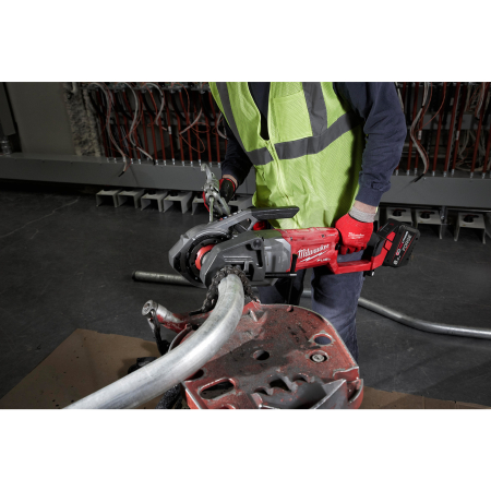 MILWAUKEE M18 FPT114-802CA FUEL 1 ¼″ závitořez s technologií ONE-KEY 4933499199