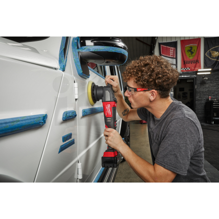 MILWAUKEE M18 FUEL™ excentrická leštička se zdvihem 15 mm 4933492352
