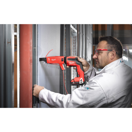 MILWAUKEE M18 FUEL™ šroubovák do sádrokartonu se zásobníkem 4933459199